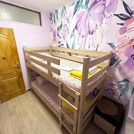 Nova Apartments & Rooms ポドゴリツァ エクステリア 写真